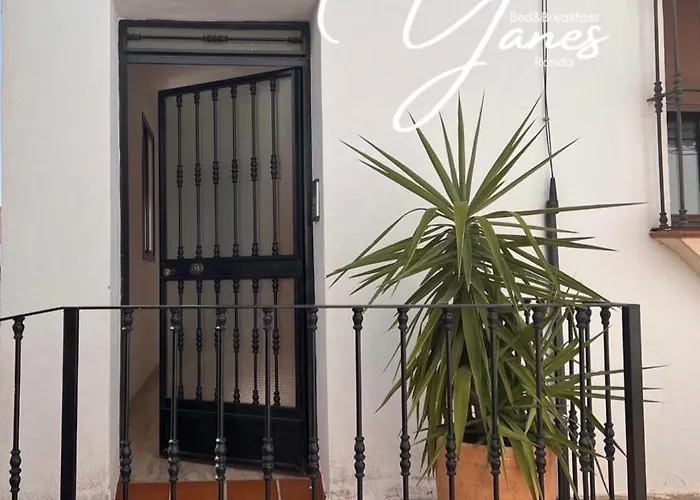 Yanes Bed & Breakfast