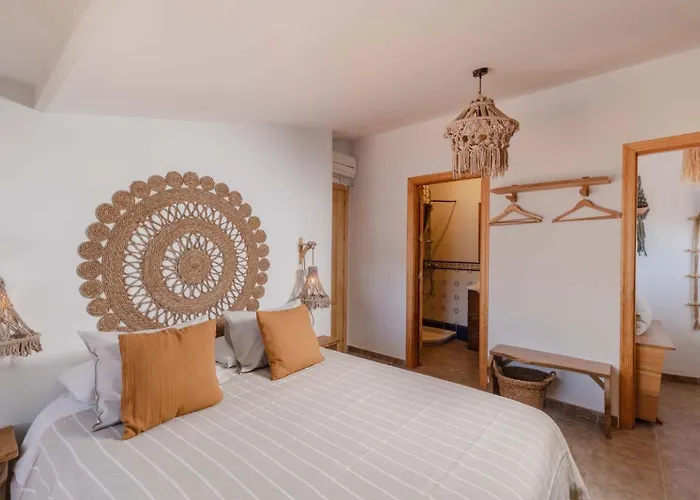 Bed & Breakfast Yanes *